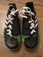 Fußball Schuhe Adidas Predator Turnschuhe Gr. 35 Niedersachsen - Ilsede Vorschau