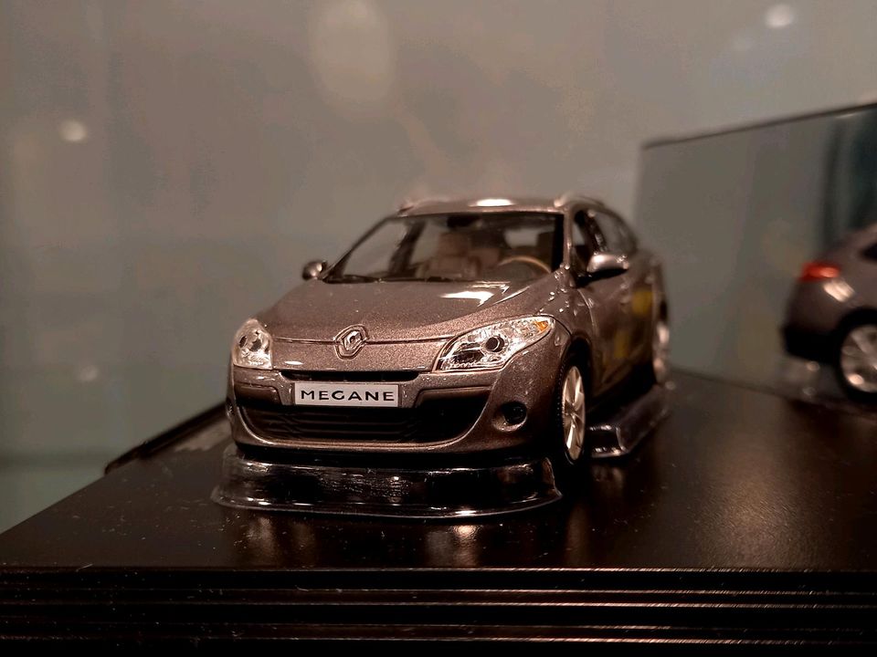 Renault Mégane III ph1 Estate 2009 Gris Cassiopée 1/43 Norev in Aachen