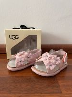 UGG Sandalen 12-18 Monate Baden-Württemberg - Bühl Vorschau