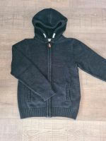 H&M Jungen Strickjacke dunkelbraun Gr. 134/140 Hessen - Wiesbaden Vorschau