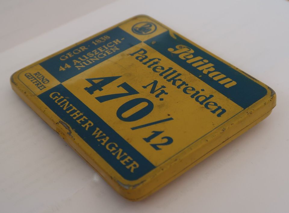 alte Blechschachtel von Pelikan, "Pastellkreiden Nr. 470/12" in Köln