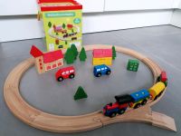 Holzschienenbahn Holz Zug Eisenbahn 35 Teile Kinderspielzeug OVP Nordrhein-Westfalen - Leverkusen Vorschau