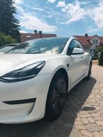 Tesla Modell 3  Pearl White Baden-Württemberg - Gäufelden Vorschau