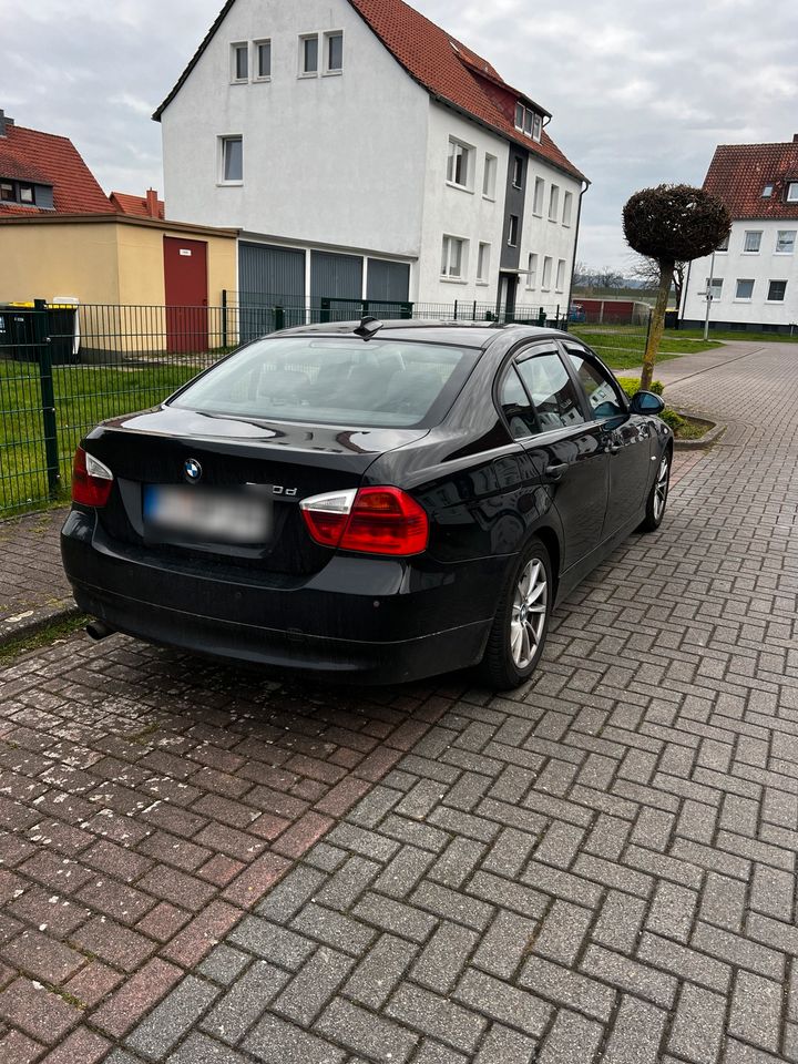BMW 3er E90 2.0 163 P.S. in Lindhorst