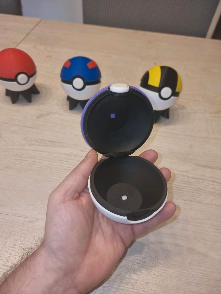 Pokebälle/Pokeball/Superball/Hyperball/Meisterball/Pokémon/3D in Waxweiler