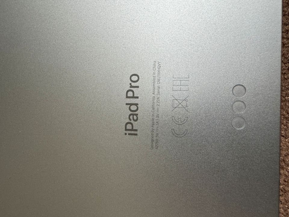 Apple iPad Pro 11 Zoll 4 Generation 128GB - Silber - TOP Zustand in Düsseldorf