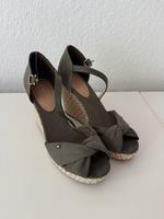 Tommy Hilfiger Keilabsatz Schuhe khaki gr. 39 Bonn - Bonn-Zentrum Vorschau