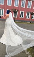 Figurbetontes weißes Brautkleid Duisburg - Meiderich/Beeck Vorschau