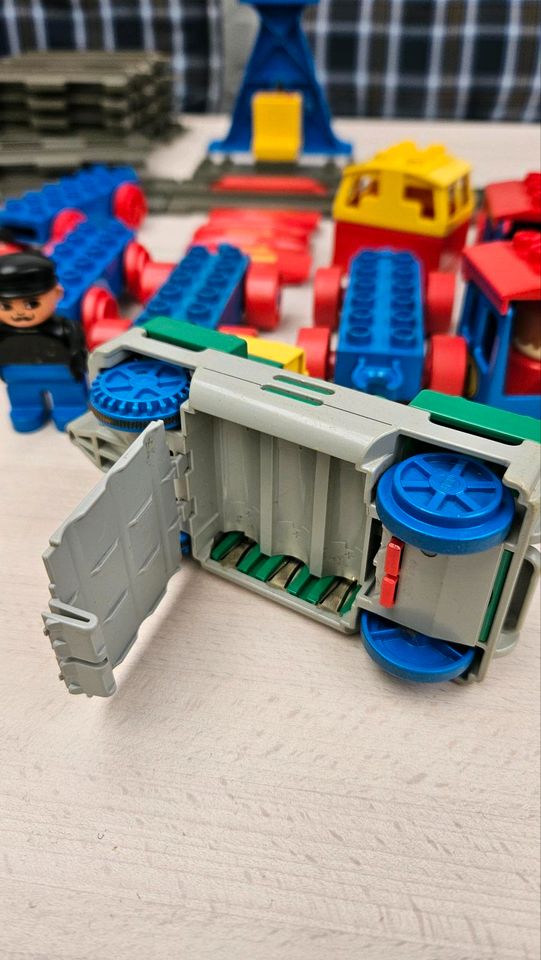 Duplo Lego Eisenbahn, 95 Teile in Hamburg