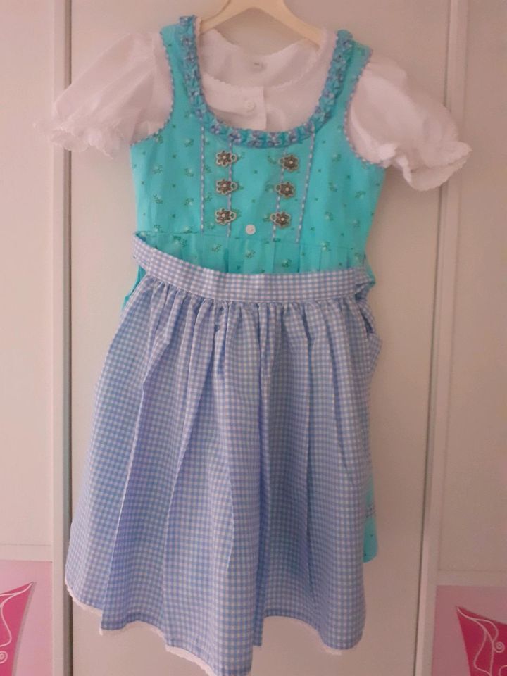 Lekra Dirndl Kinder in Borgentreich