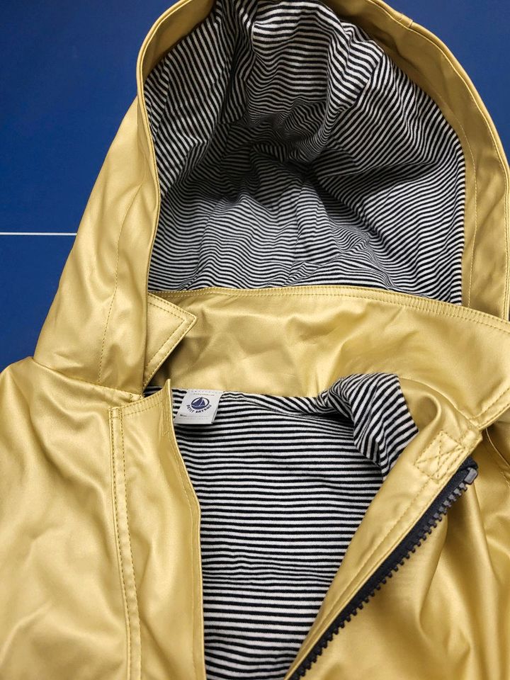 Petit Bateau Regenjacke für Kinder in Pforzheim