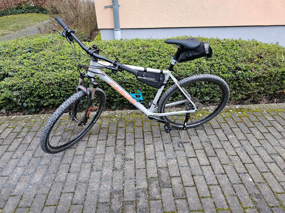 Fahrrad MTB CARVER STRICT 150 Mountainbike Hardtail wie Neu in Bad Soden am Taunus