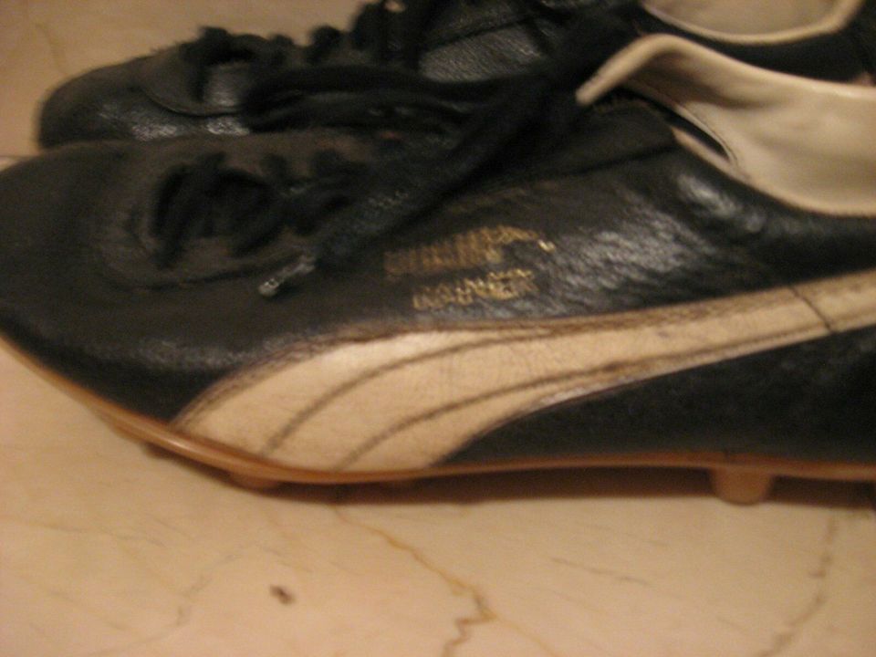 Fußballschuhe Gr. 8, aus den 70er Jahren. Modell Puma Rainer in Bergkirchen