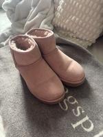 Ugg‘s Altrosa Berlin - Treptow Vorschau