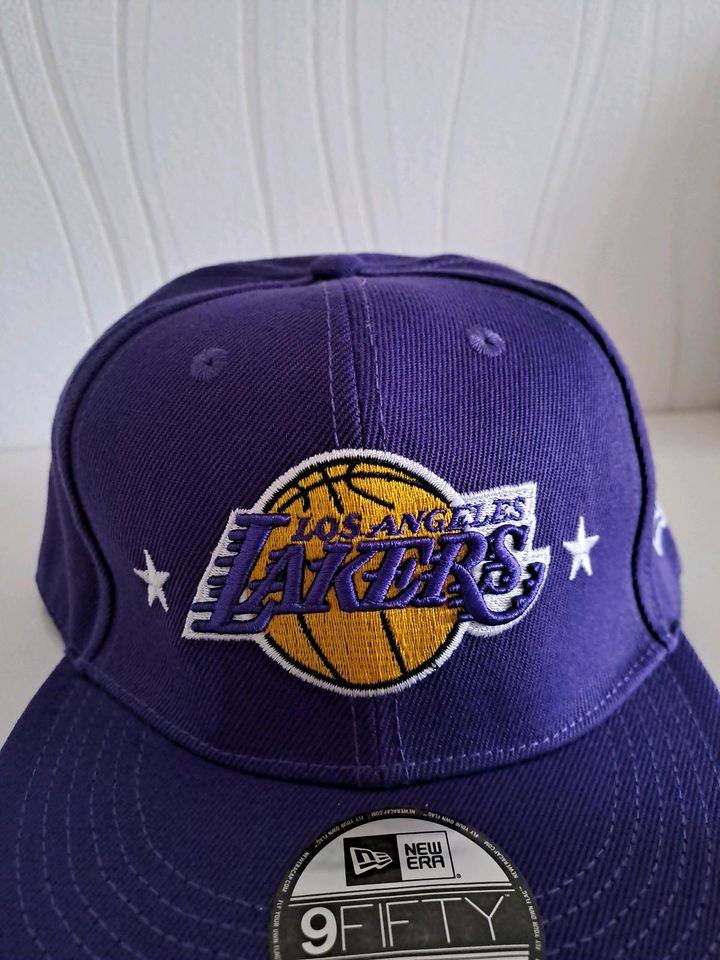 New Era Los Angeles Lakers City Transit Lowrider 59FIFTY Snapback in Schwall