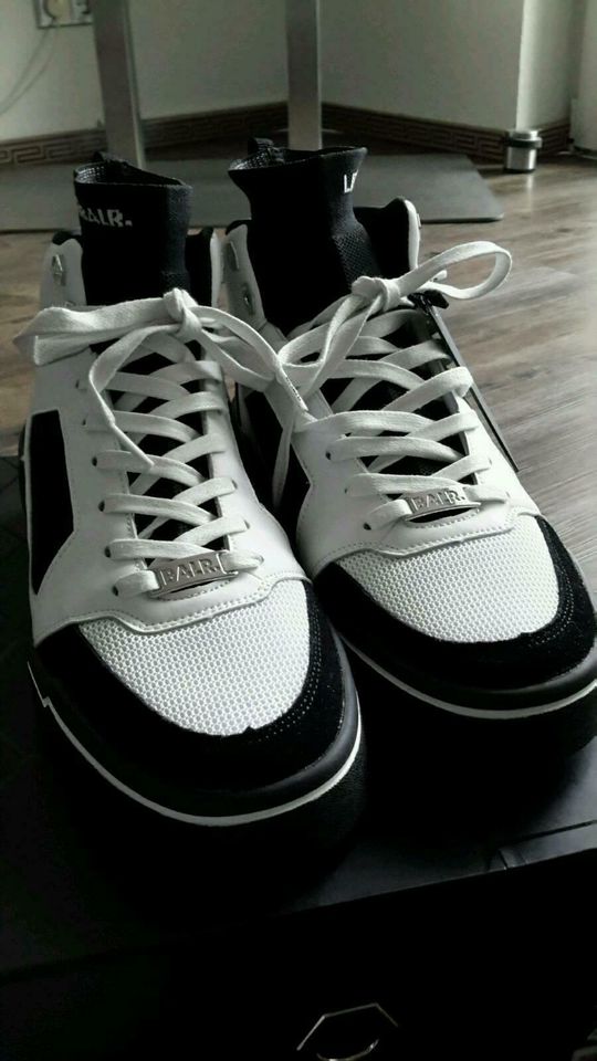 Tolle Sneaker von BALR in Größe 44 NEU mit allem Zubehör NP 260 € in Rodgau