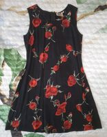 Kleid Sommerkleid Rosen Blumen Größe 140 Niedersachsen - Schwanewede Vorschau