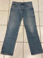 Wrangler Jeans W32 x L32 Blau  Gebraucht Saarland - Saarlouis Vorschau