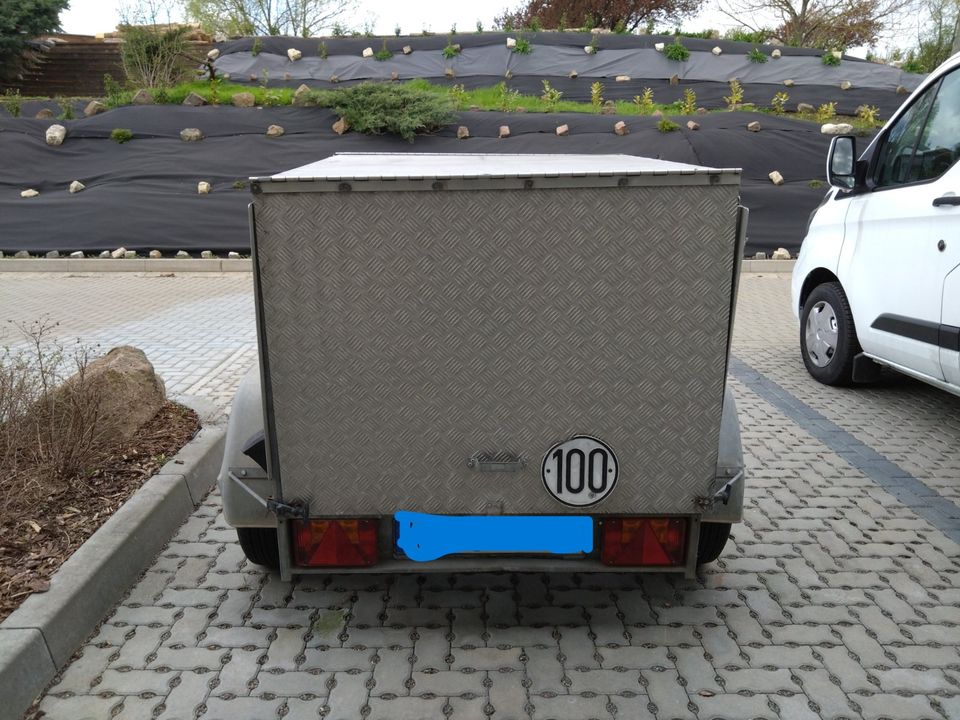 Anhänger Transportanhänger Kofferwagen in Teutschenthal