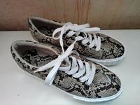 Damenschuhe Sneaker Damen Freizeitschuhe Gr.39 Neuwert Berlin - Spandau Vorschau