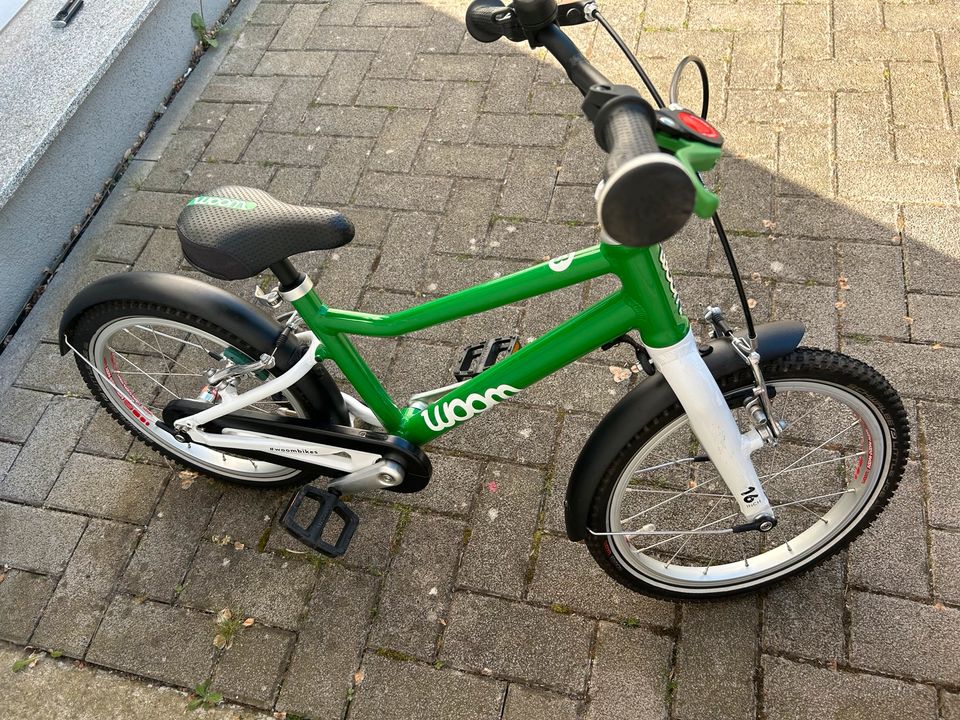 Woom 3 Kinderfahrrad Ständer Klingel Schutzblech aus 1.Hand in Hattersheim am Main