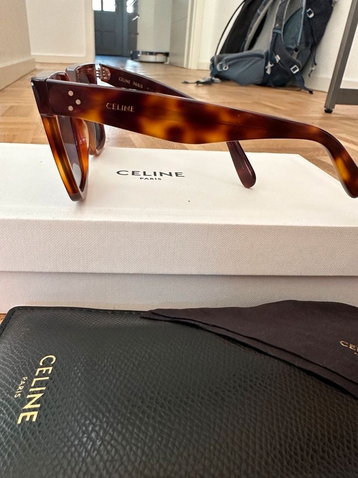 Celine Oversize Sonnebrille in München