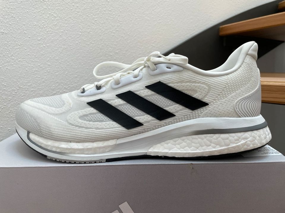 Adidas Supernova+ Laufschuh weiß schwarz Größe 12 bzw. 46 2/3 in Wiesbaden