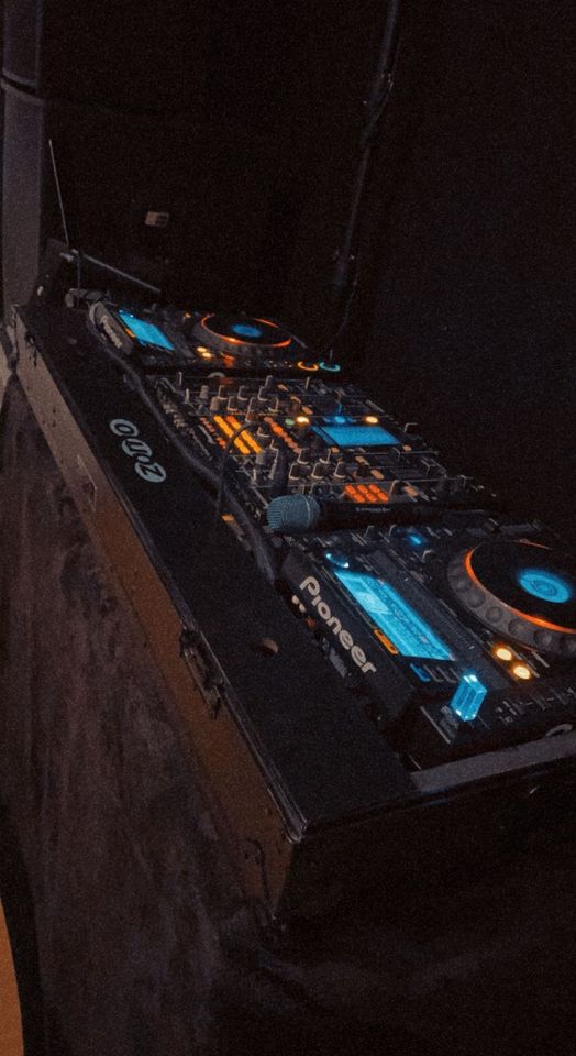 Vermietung Pioneer CDJ/DJM 2000 DJ Set in Halle