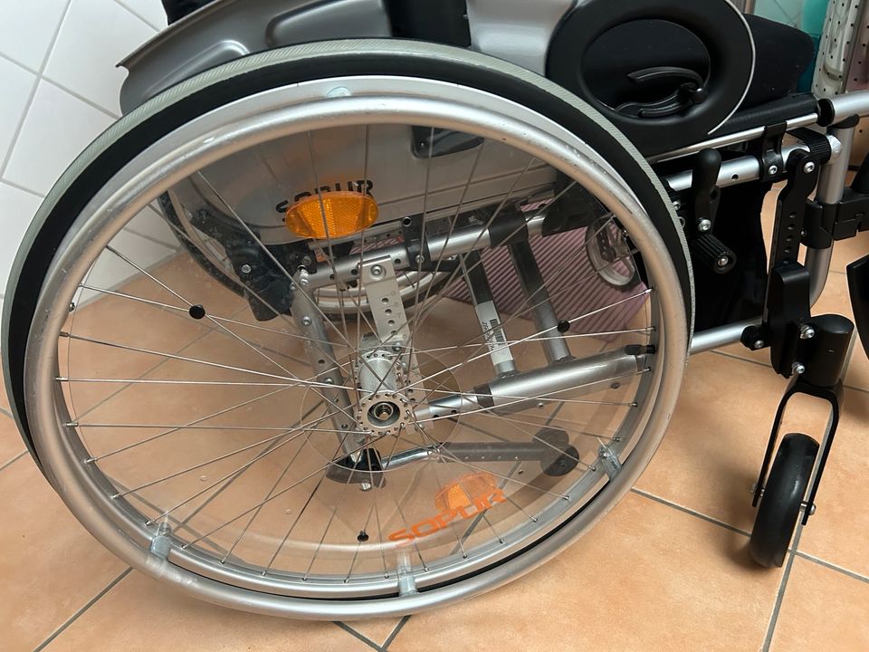 Aktiv-Rollstuhl SOPUR  Easy 160i, Breite 48 cm bis 140 Kg in Lippstadt