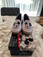 Espadrilles Mickey Mouse Slipper Gr. 37 Neu mit Etikett Hessen - Allendorf Vorschau