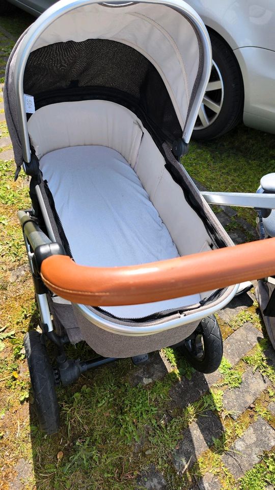 Kinderwagen Moon Nuova in Neuwied