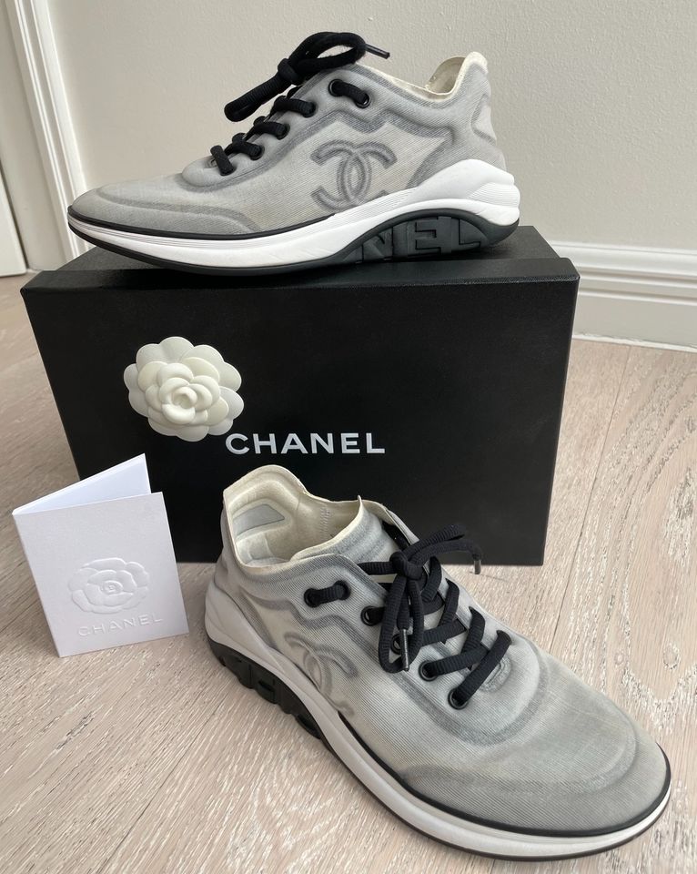 Chanel Sneaker 39 Schwarz Weiß mit Rechnung