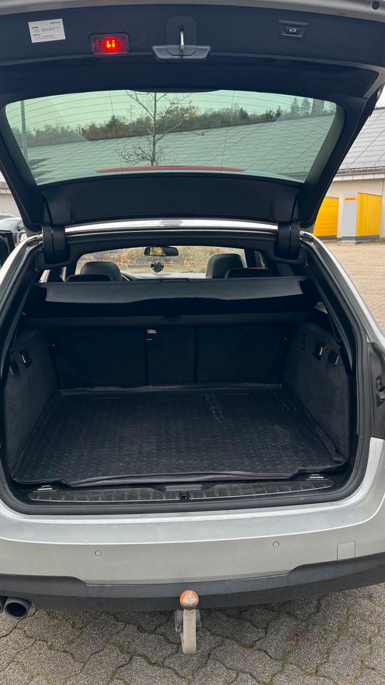 BMW 530d F11 M Paket Vollausstattung  Sportautomatik XDrive in Pforzheim