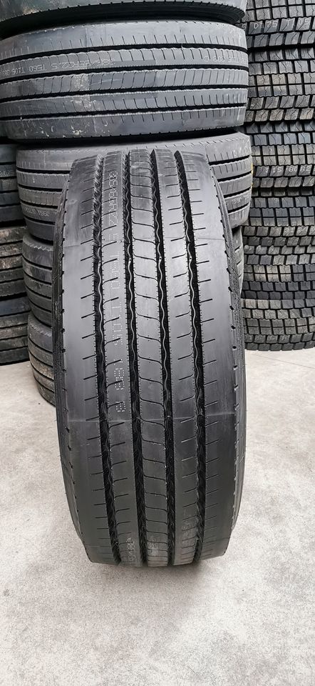 Neu 385/55 R22,5 160K BENCHMARK Trailer Lenkachse LKW Reifen in Unna