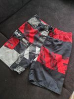 Billabong Badeshorts Badehose Gr.152 158 rot schwarz Sachsen - Lichtenstein Vorschau