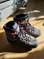 Meindl Wanderschuhe (Gr. 42) Nordrhein-Westfalen - Bornheim Vorschau