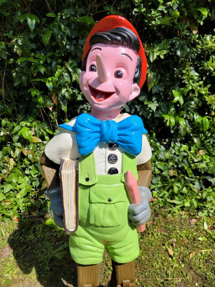 Deko Figur Pinocchio Garten Dekoration in Frankfurt am Main