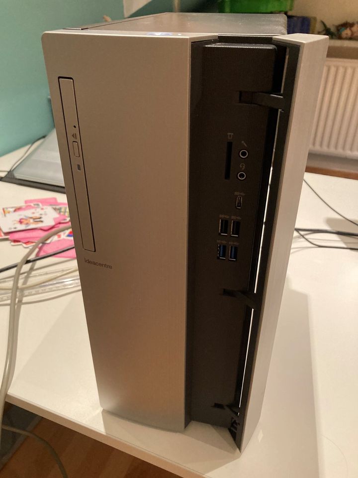 Desktop PC Lenovo/IdeaCentre I3-8100,8GB,1TB, WIN11, Monitor... in Dießen