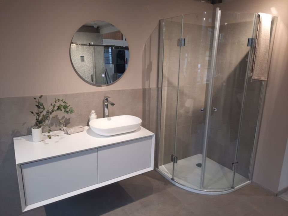 Montage Einbau Duschkabine Duschwand Badezimmermöbel in Kamp-Lintfort