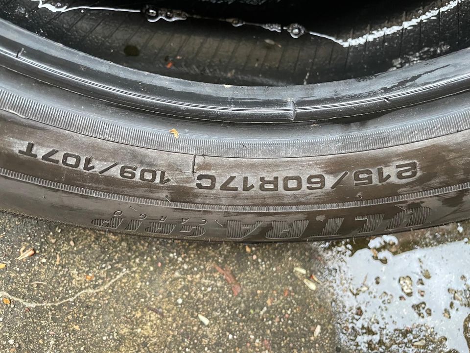 Reifen Goodyear 215 /60 R 17 C     2 Stück in Olfen