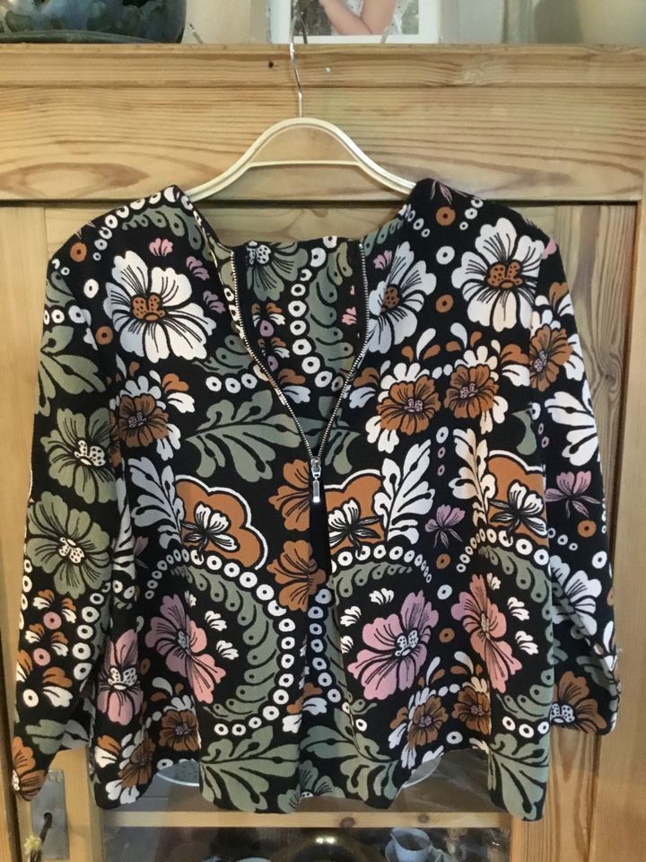 H&M,Bluse,Blumen,bunt,Kellerfalte,38/40,neu, in Albstadt