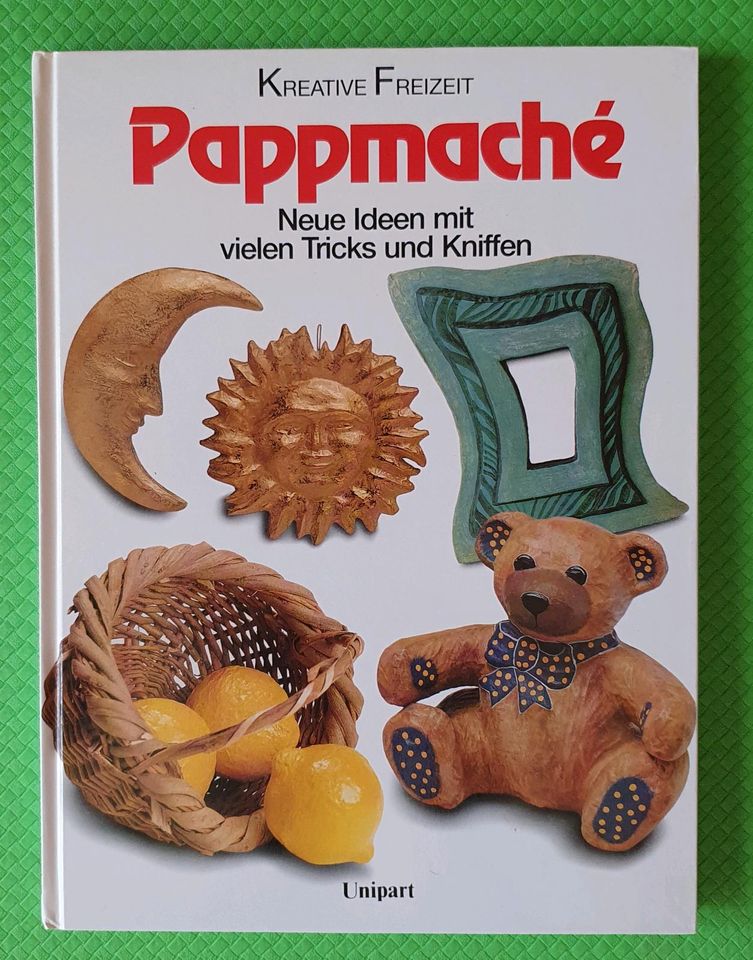 Buch "Pappmache" in Feldafing