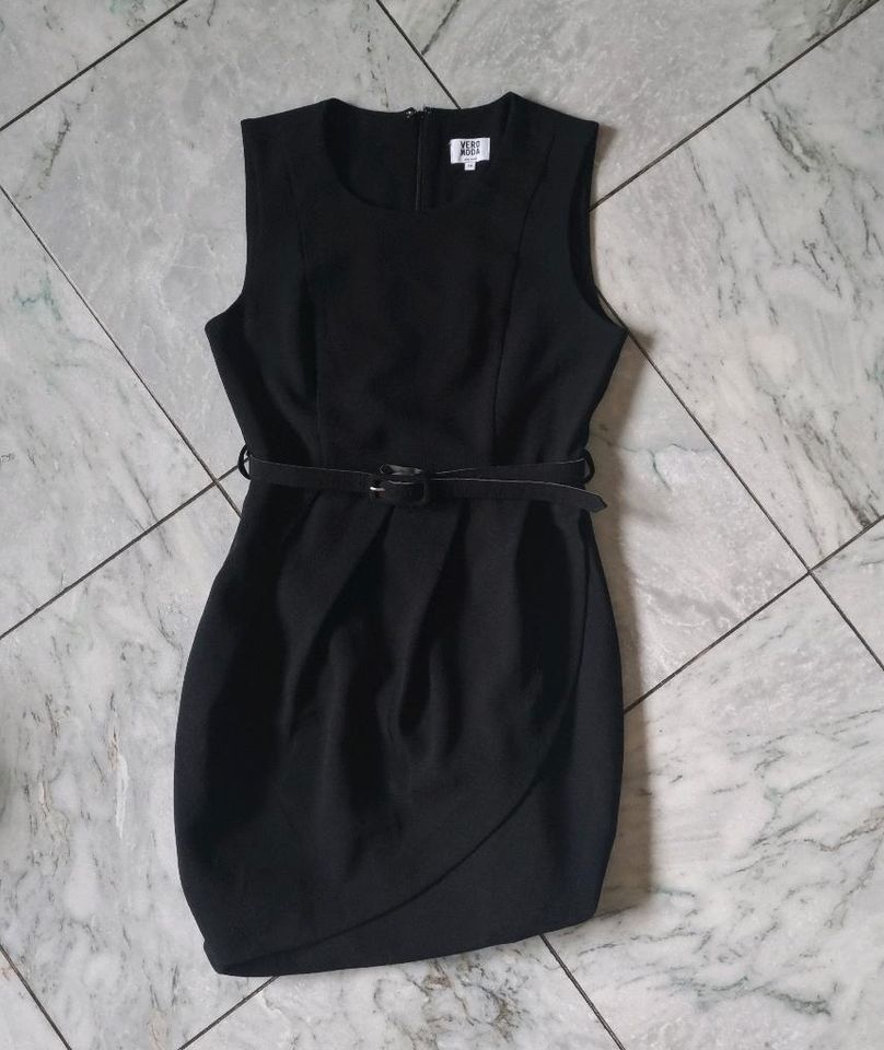 Festliches Kleid schwarz Vero Moda mit Gürtel Gr. 34 top Zustand in Duisburg