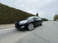 Opel Astra J Lim / HU Neu / 135tkm Nordrhein-Westfalen - Erwitte Vorschau