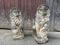 2 Königliche Löwen Steinfiguren mit Sigillen / Garten Deko Hessen - Taunusstein Vorschau