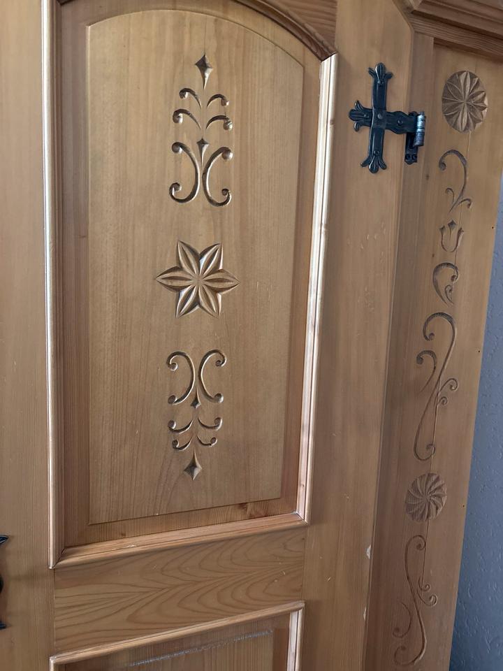Bauernschrank vom Schreiner in Bogen Niederbay