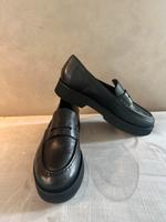 Högl, Loafer Leder Damen Gr 39, Schwarz wie neu Bayern - Neutraubling Vorschau