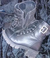 Graceland Stiefel schwarz mit Schnallen Nordrhein-Westfalen - Iserlohn Vorschau