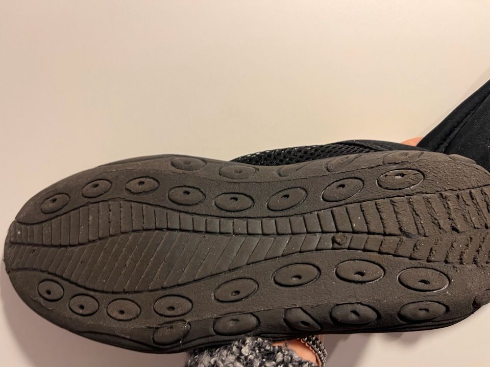 Wasserschuhe für Herren, Gr.44, schwarz in Esslingen