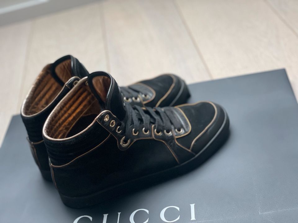 Gucci Sneakers Turnschuhe 37 Leder Wildleder Gold schwarz Nike in Jena